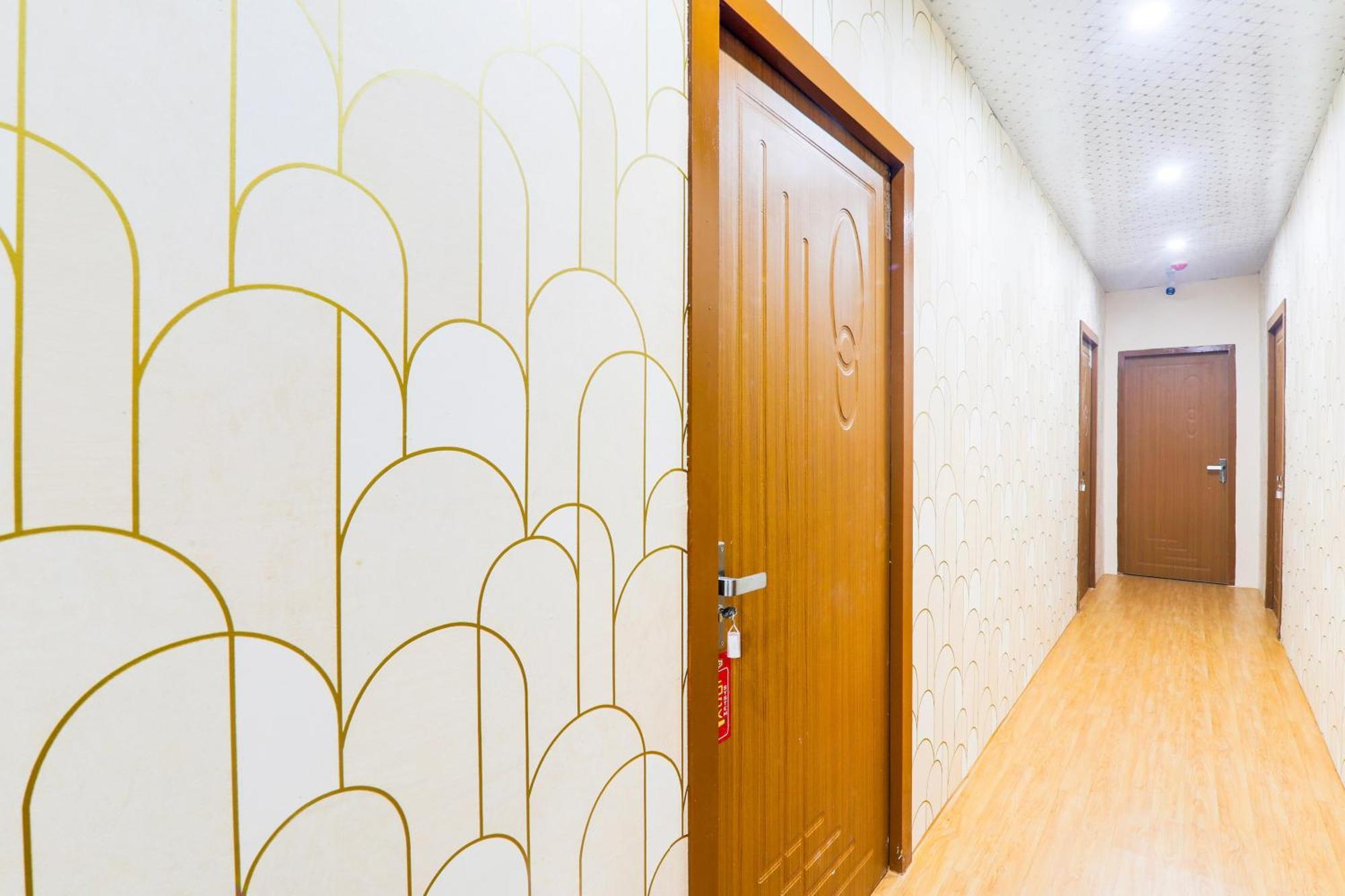 Hotel O V. K Palace Inn Lucknow Zewnętrze zdjęcie